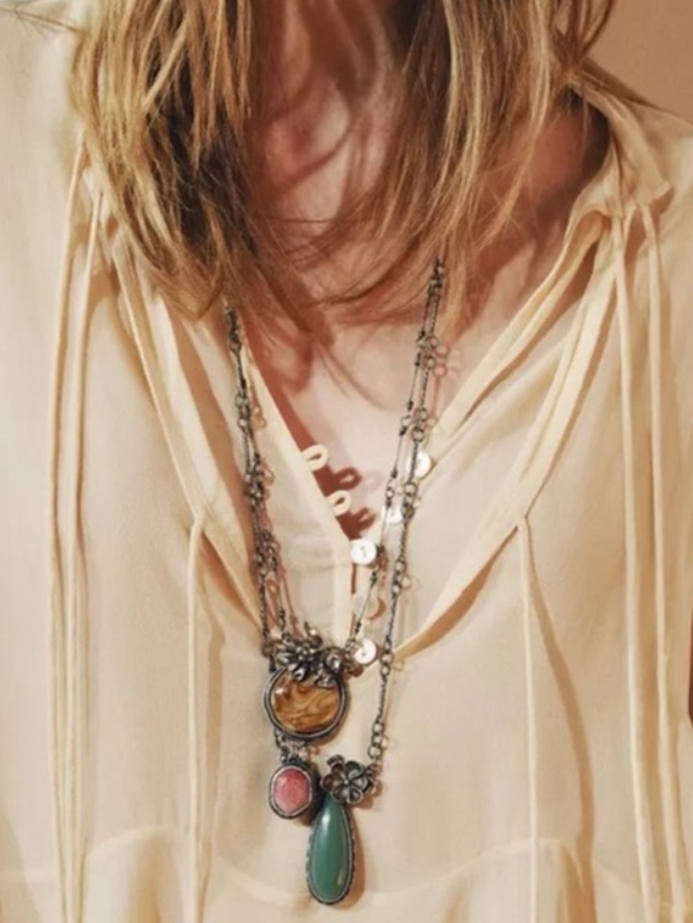 ZARA PACK OF 2 FLOWER AND STONE NECKLACES NWT